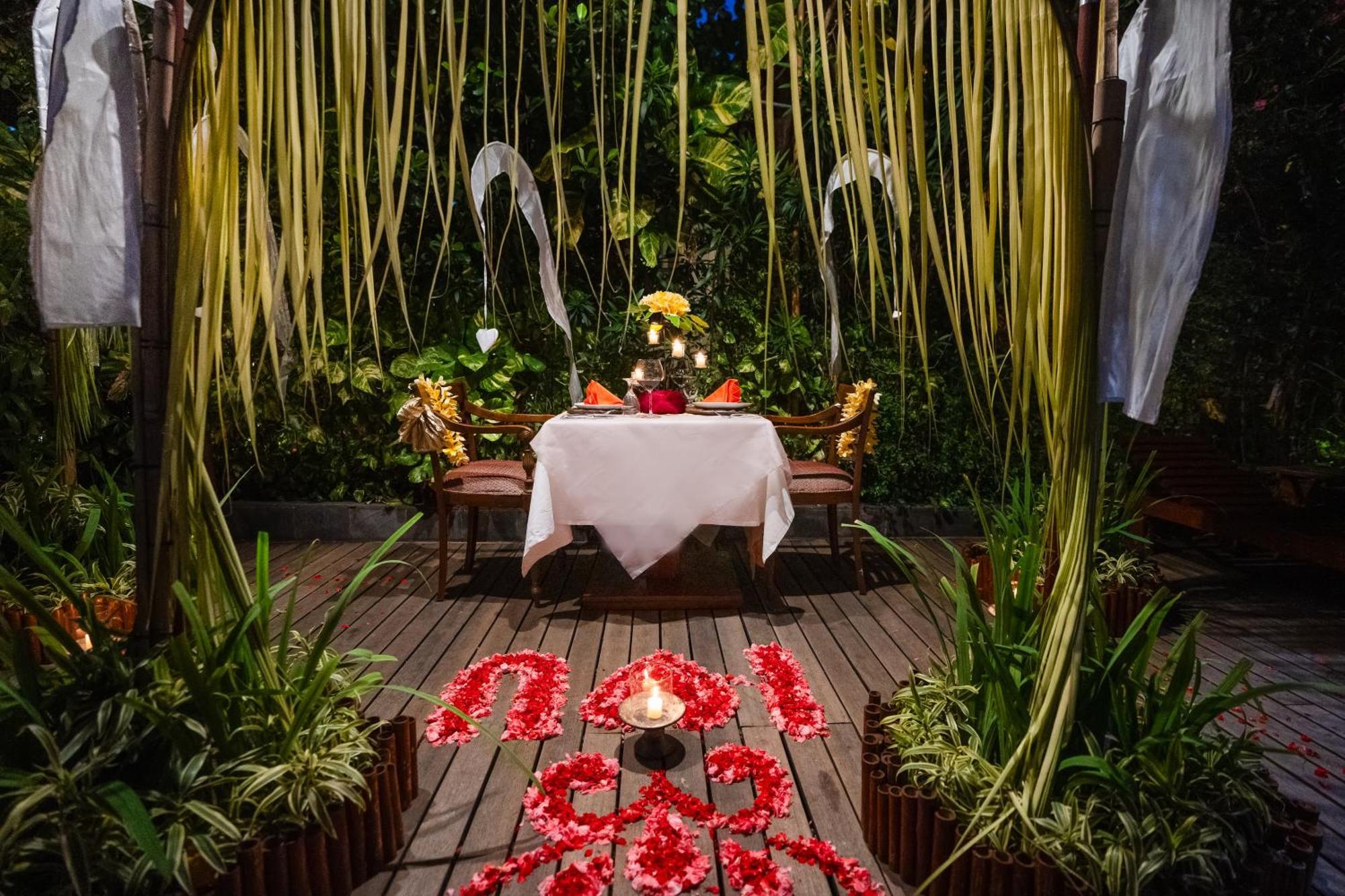 Risata Bali & Kuta Lombok