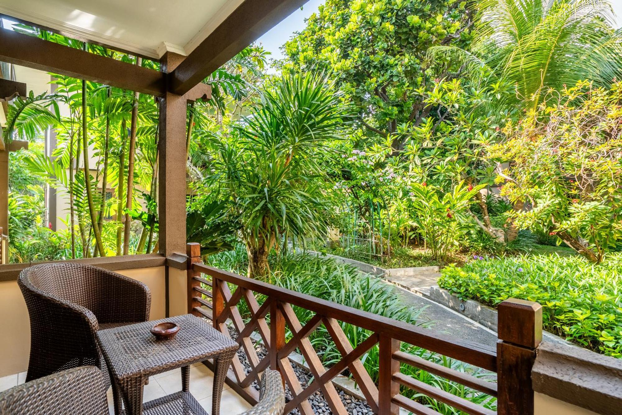 Risata Bali & Kuta Lombok